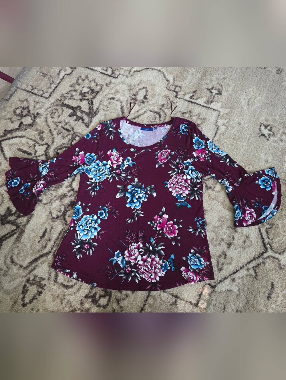 Bell Sleeve Apt 9 Top